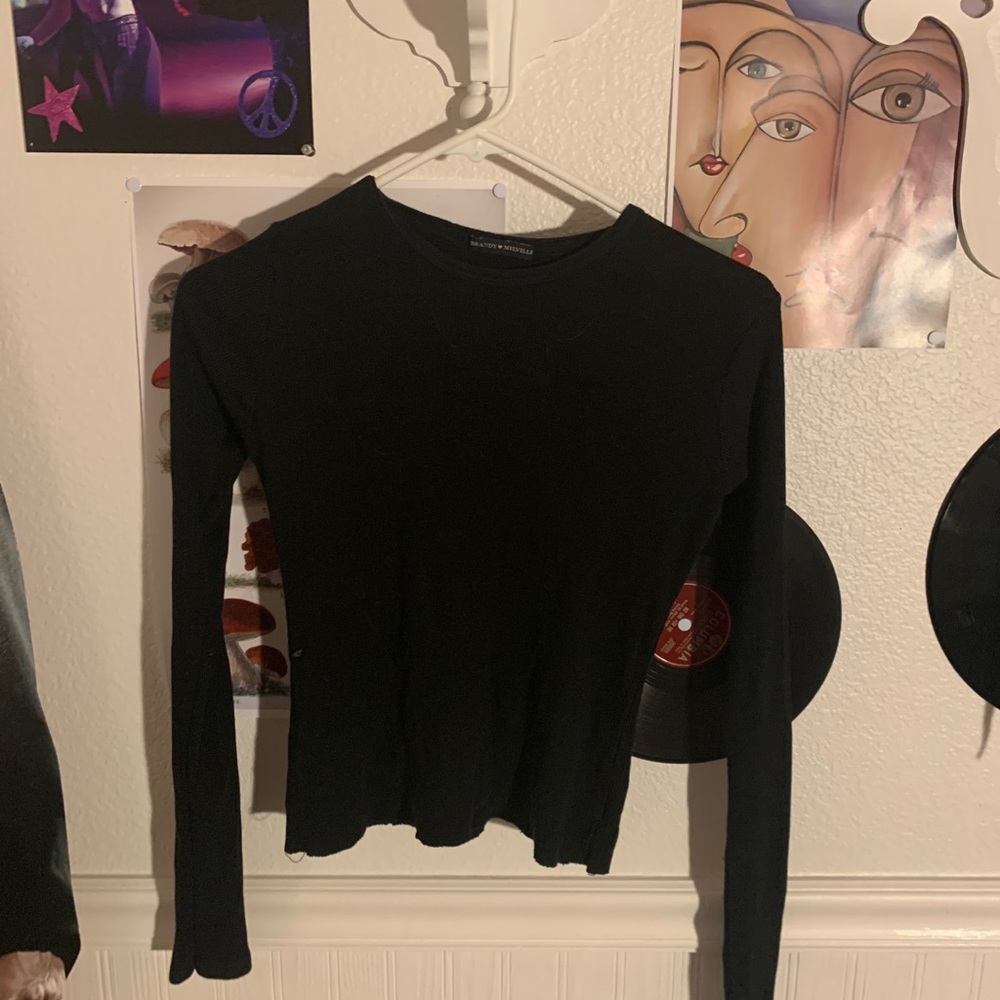Black long sleeve Brandy Melville top🖤
